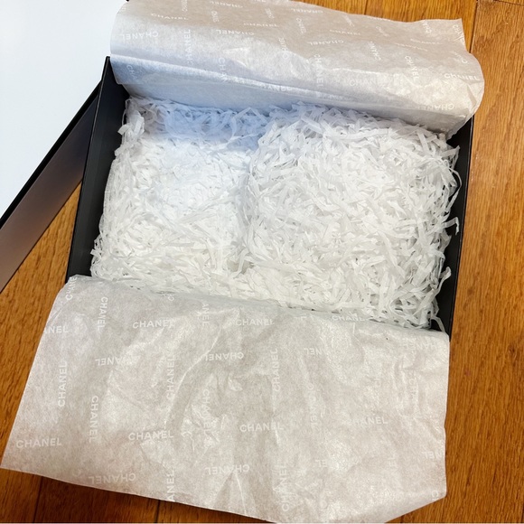 Chanel Gift Box w/ Chanel Envelope • Small • Tissue Paper + Filling Included - Picture 5 of 15